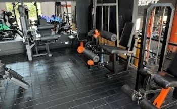 GIMNASIO FITNESS 22