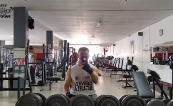 Muscle Center Gym