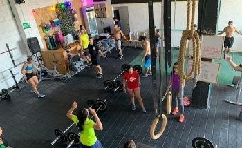 POWER TRAINING CLUB