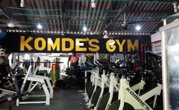 komde's Gym entrenamiento