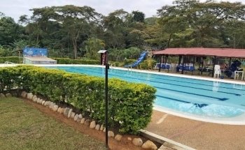 Balneario El Botalón Privado