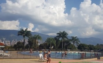 Piscina de olas