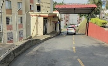 Conjunto Residencial Claro De Luna