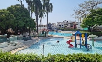 Centro Recreacionan Napoleon Perea