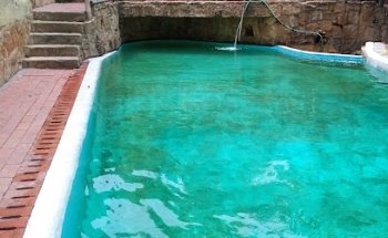 Piscina. Colegio Gimnasio Real De Colombia