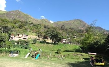 Piscina El Cabuyal JAC