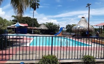 Piscina Marandua