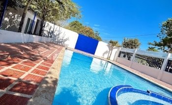 Club la Piscina recreacional Center