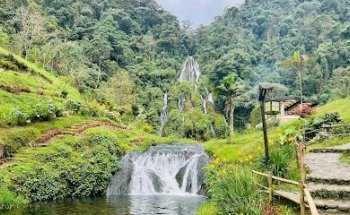 Cascada Santa Helena