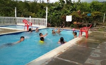 Piscina Balneario El Diverso