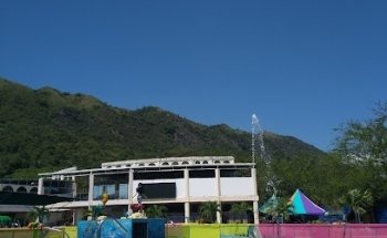 Inflaparque Acuático Ikarus