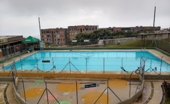 Piscinas Territorio Robledo