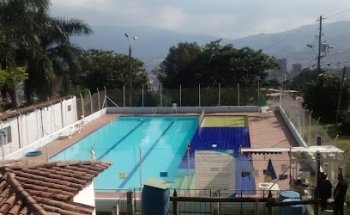 Piscina Santa María