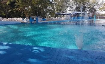 El Lago Centro Recreacional.