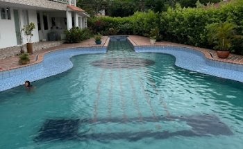 Piscina Guitarra