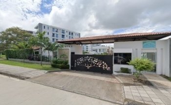 Piscina Conjunto Reserva del Samán