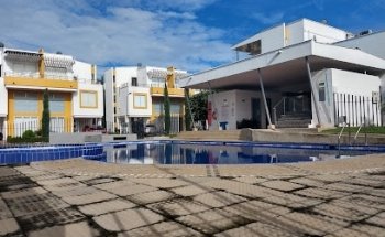 Piscina senderos de Aragua 2