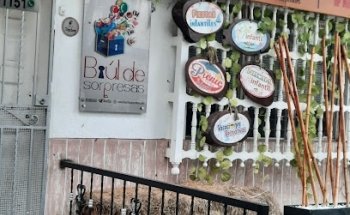 Baúl de Sorpresas Centro de Cuidado Entretenimiento y Eventos para Niños