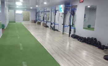 Centro de entrenamiento fitness FST