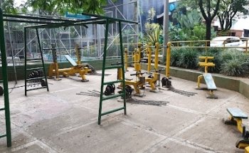 Gimnasio Inder Divina Eucaristia