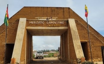 MERCADO CAMPESINO DE ACUARELA - CENTRO TURÍSTICO