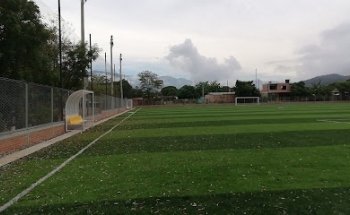 Cancha sintetica san Cayetano