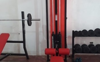 Gimnasio MUSCLE CENTER