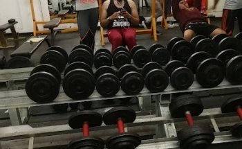 BODY STRONG GYM