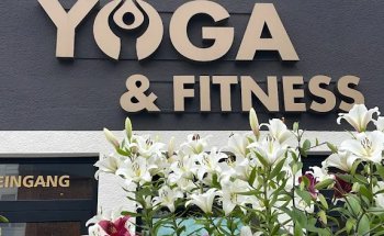 YOGA & FITNESS