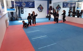 Kampfkunstschule ASAHI Solingen (Kinder-Karate Solingen)