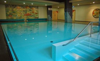 Babyschwimmen & Kinderschwimmen im Wasserwelt Westbad + Wassergymnastik