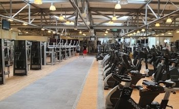 McFIT Fitnessstudio Wuppertal-Elberfeld