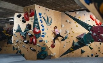 urban apes Basement Berlin