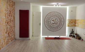 YOGARAUM NIDDERAU