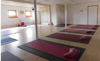 Yoga Stiller
