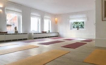 devi mata – Yoga & integrale Massage Düsseldorf