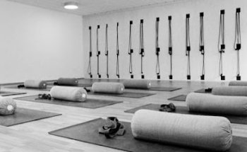 Iyengar Yoga bewegt