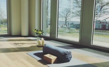 Yoga Belvedere