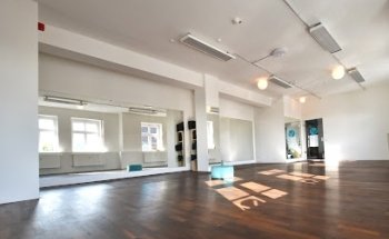 elementry HotYoga - Essen