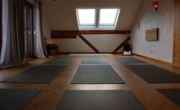 Yogabühne