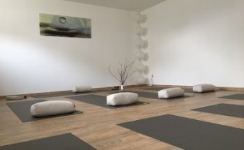 VerbundenSein - Praxis für Yoga und Systemische Traumapaedagogik