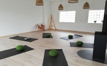 YOGAWERKSTATT Silke Weber