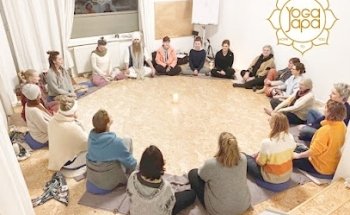 Yoga Japa ♡ Kundalini Yoga, Ayurveda Massage, Karam Kriya Numerologie