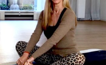 Nitya-Yoga Schule