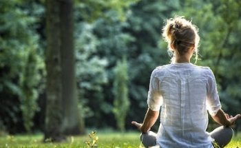 Yoga im Grünen - Anke Landskron