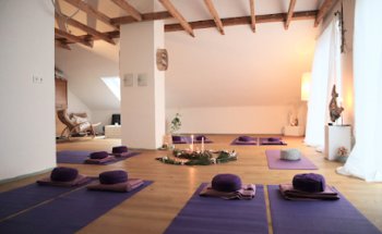 Yogaliebe-Bünde