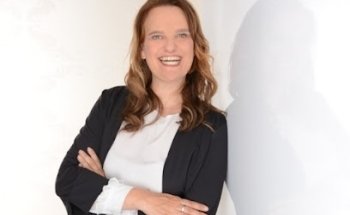 Schwangeren Yoga - HypnoBirthing - Rückbildungkurs,- PEKiP -Hormonyoga Evelyn Schweizer - Kurse - Erfahren und kompetent