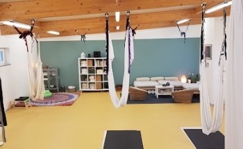 Aerial Yoga & Pilates