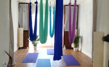 Werde leichter! Yoga, Aerial-Yoga, Klangmassage & Tanz, Janina Bobrowski