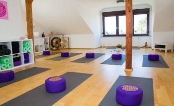 Andrea Pöllner / Natur & Yoga
